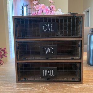 Rae dunn ofice decor